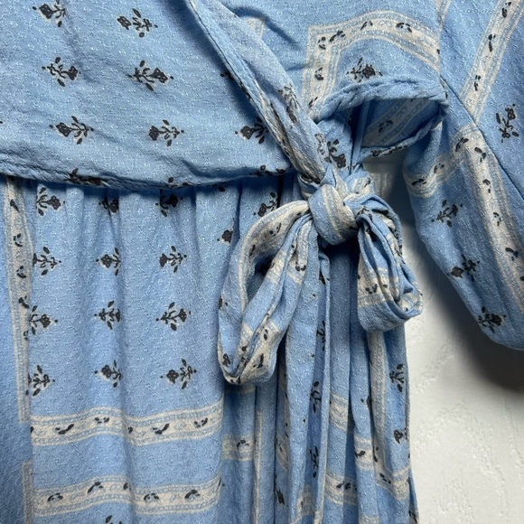 Urban Outfitters Joey Dress - Picture 4 of 5